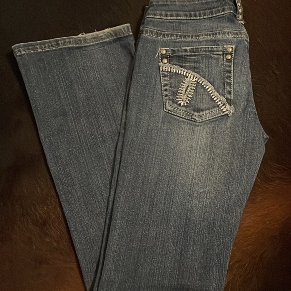 Cowgirl Tuff Jeans - Picture 7 of 9